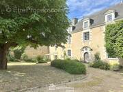 ... pour cette maison de caractère avec ... - Maison à CHAVAGNES