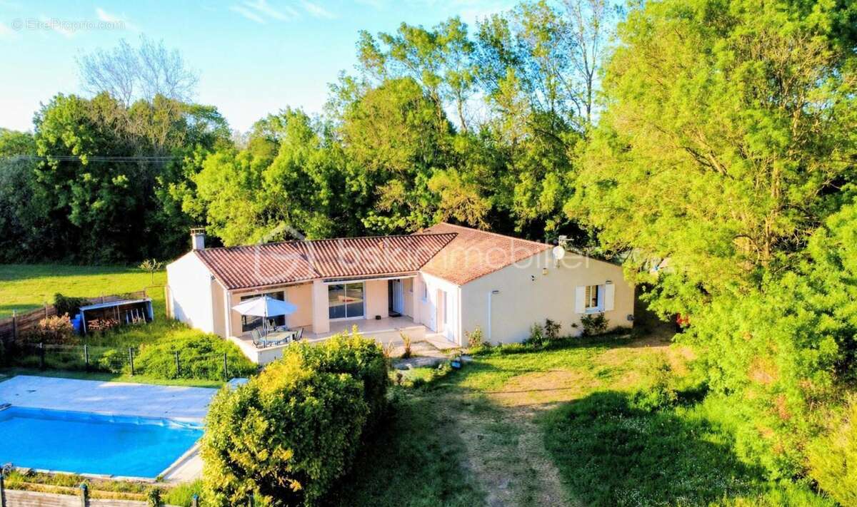 Maison à VOUHE