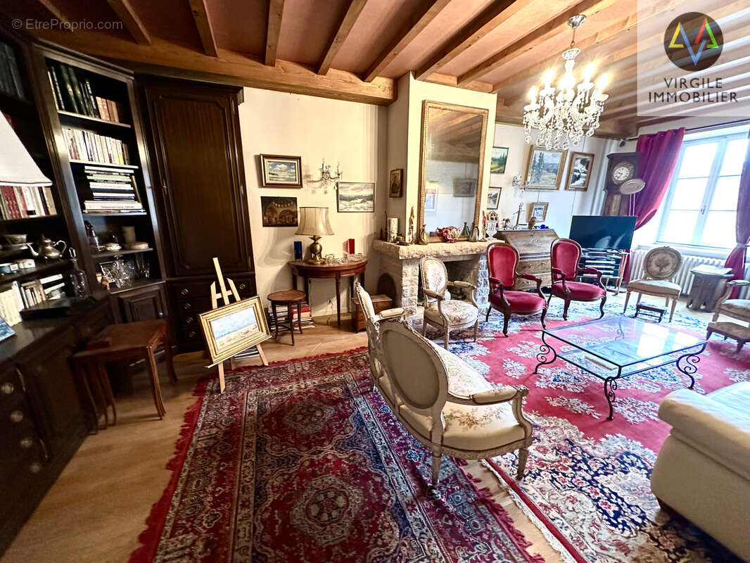 Appartement à MOUTHE