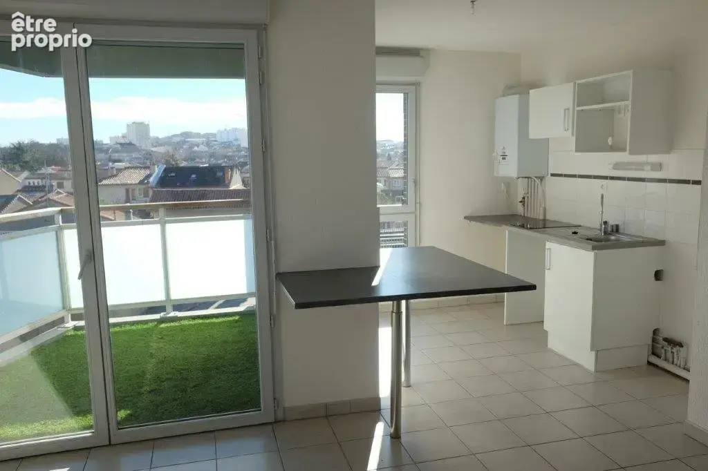 T3 de 61 m² balcon et un parking en sous-sol - photo 2