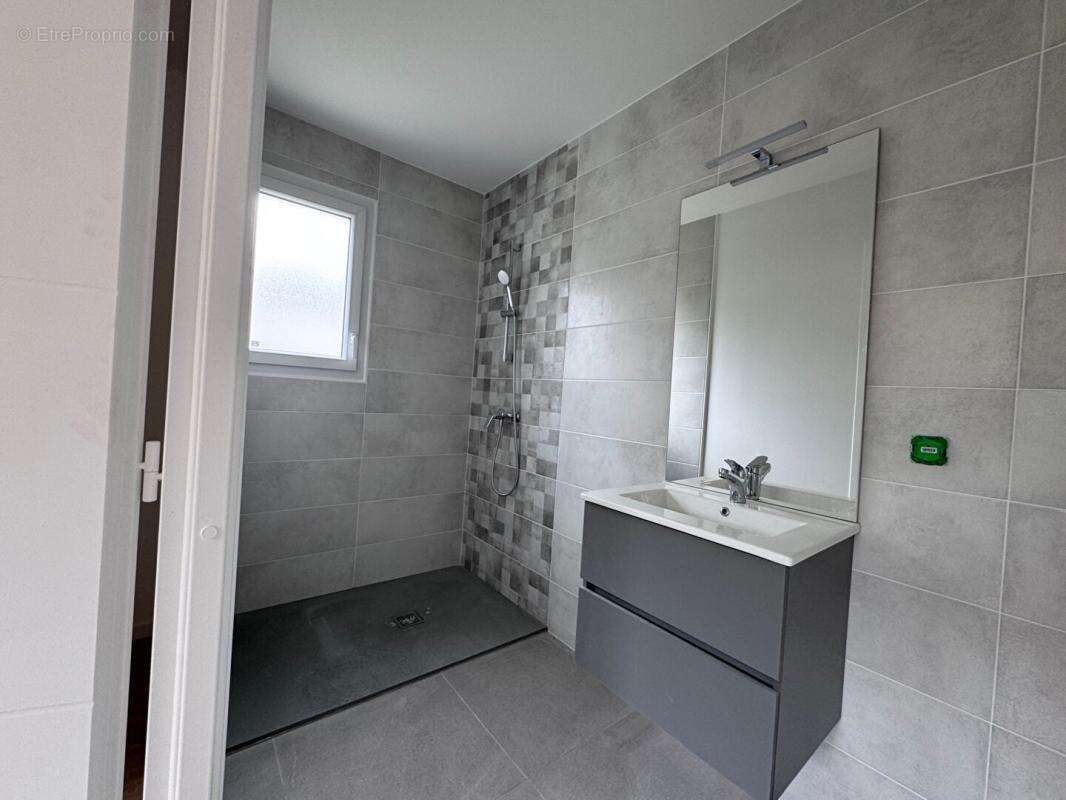 Maison à COULANGES-LES-NEVERS