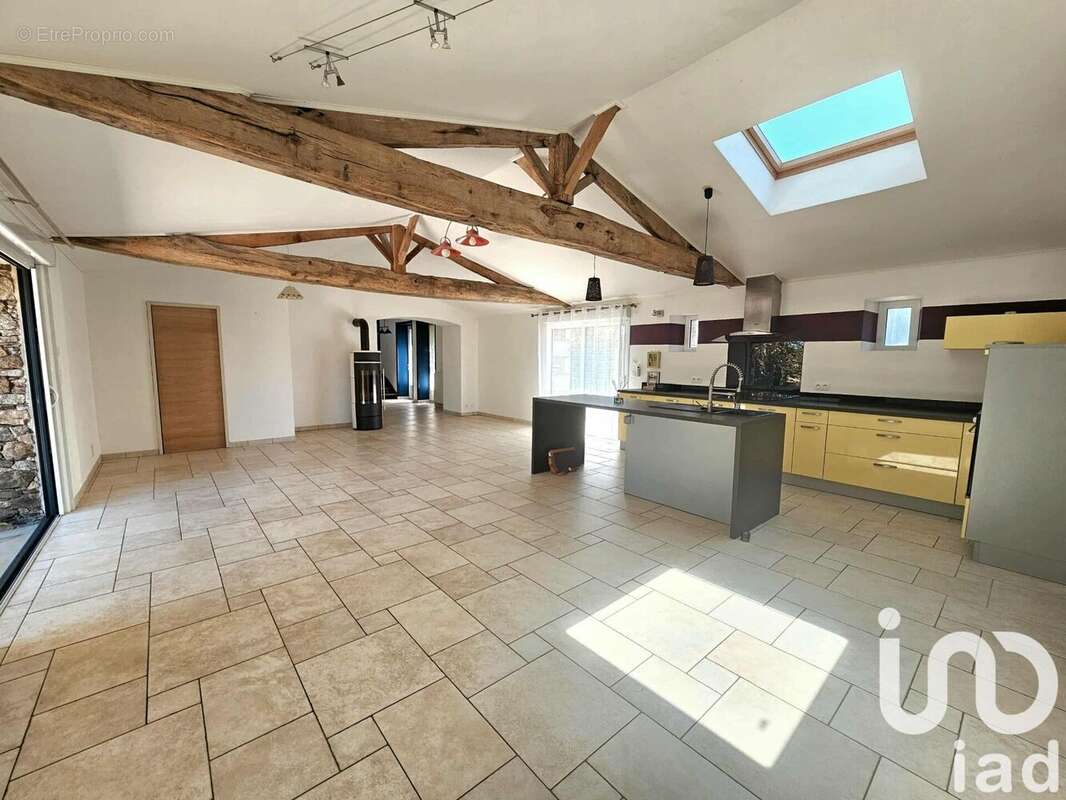 Photo 2 - Maison à SAINT-DENIS-LA-CHEVASSE