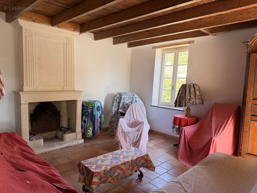 Maison 140 m² à Arces  - photo 4