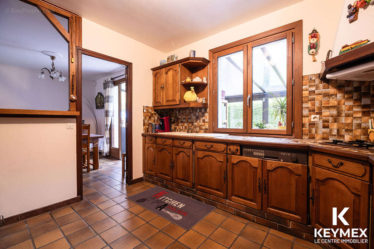 Maison à CIRES-LES-MELLO