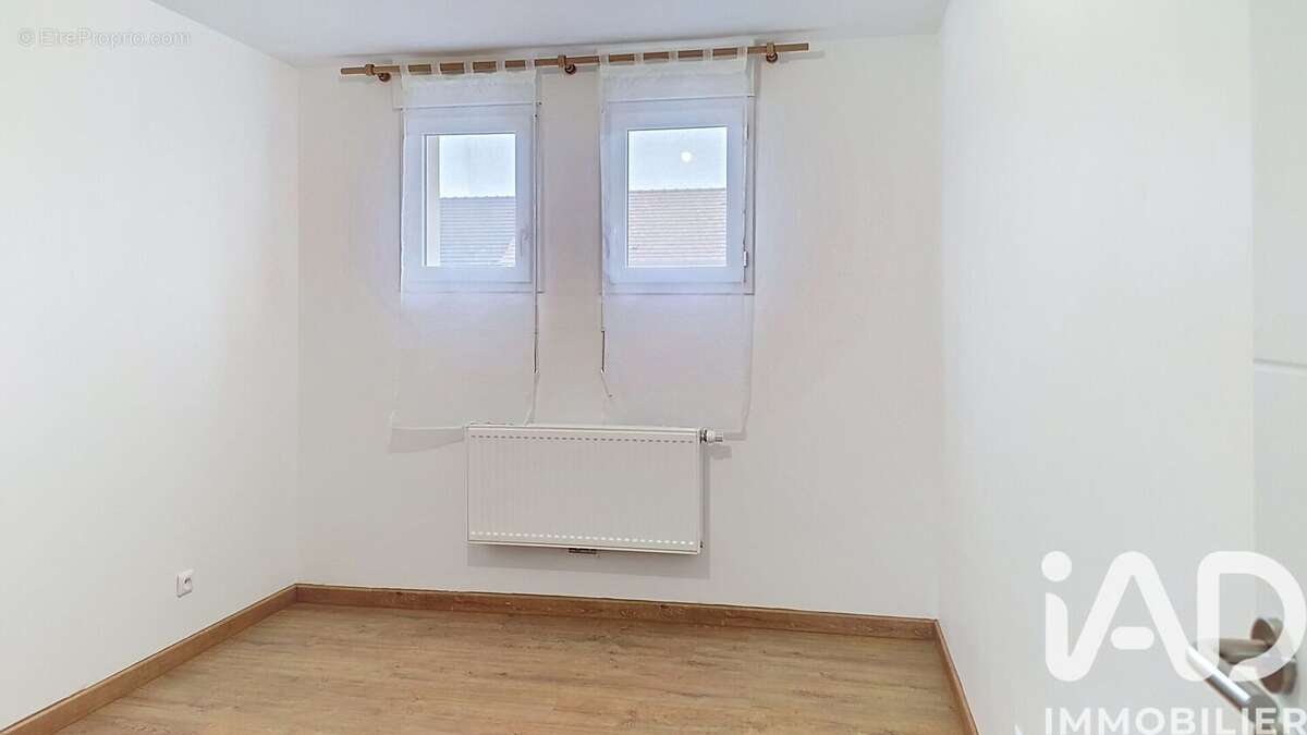 Photo 8 - Maison à ABLIS