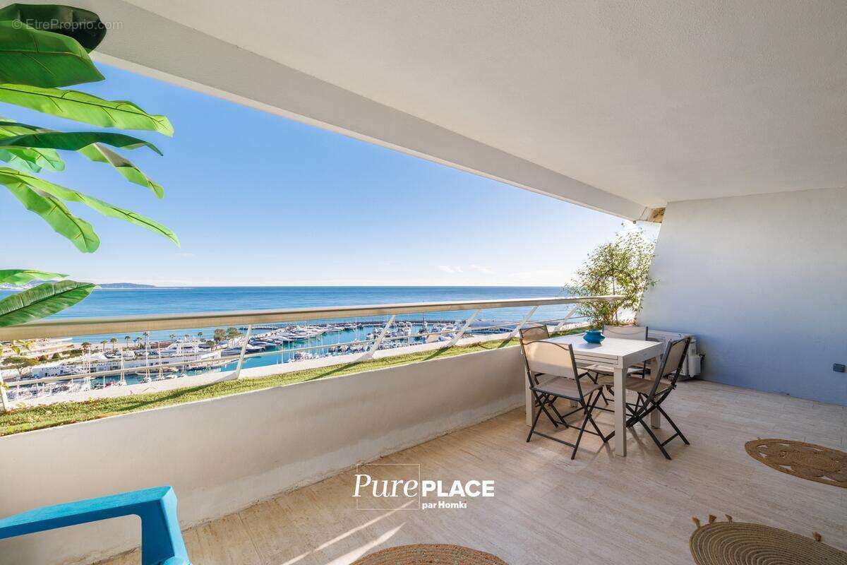 Appartement à VILLENEUVE-LOUBET