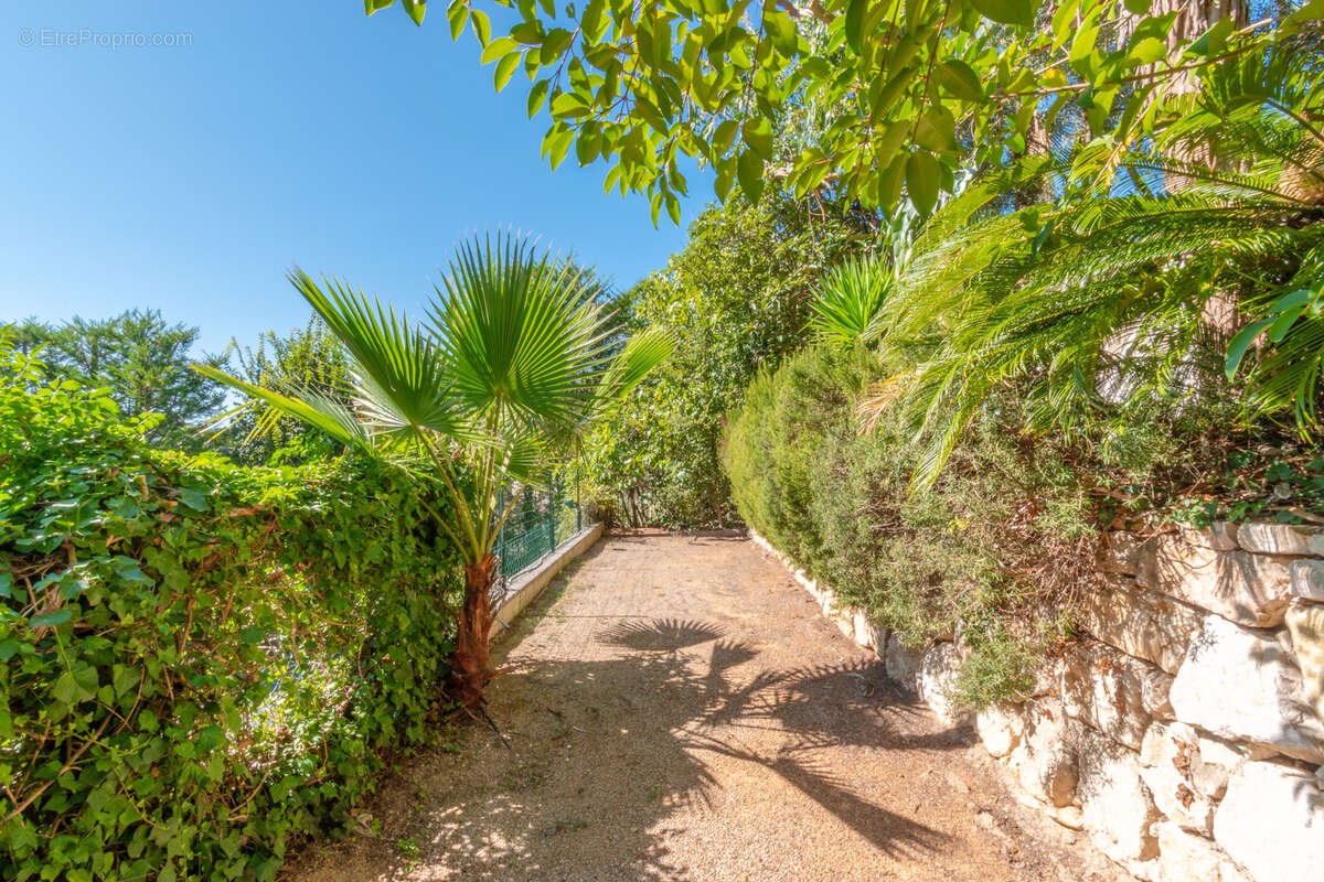 Maison à LA COLLE-SUR-LOUP