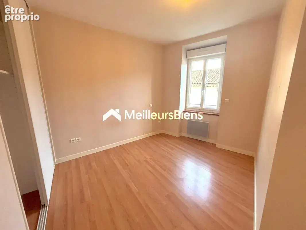 Appartement 15 pièces 300 m² à vendre à Bourg-Saint-Andeol (07700) - photo 10