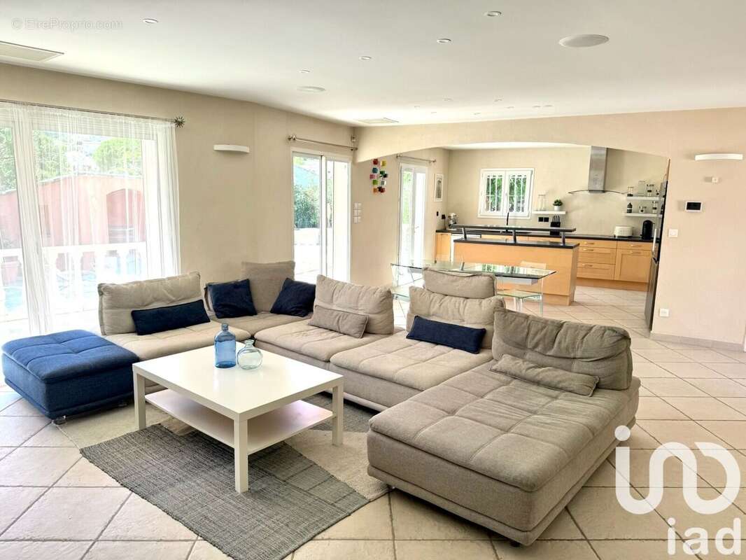 Photo 4 - Maison à CUERS