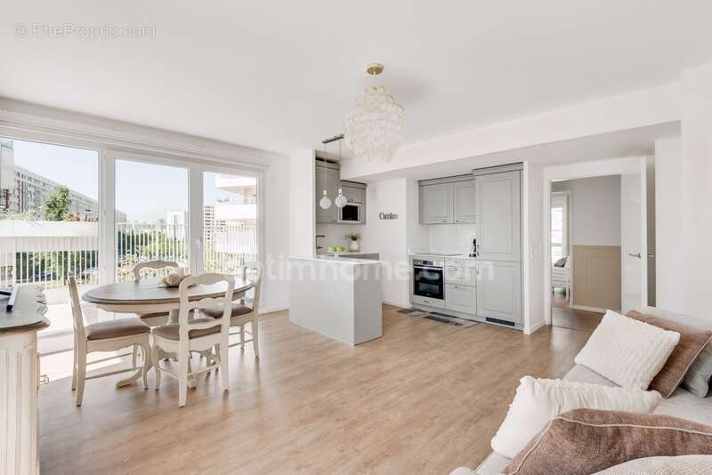 Appartement à GENNEVILLIERS