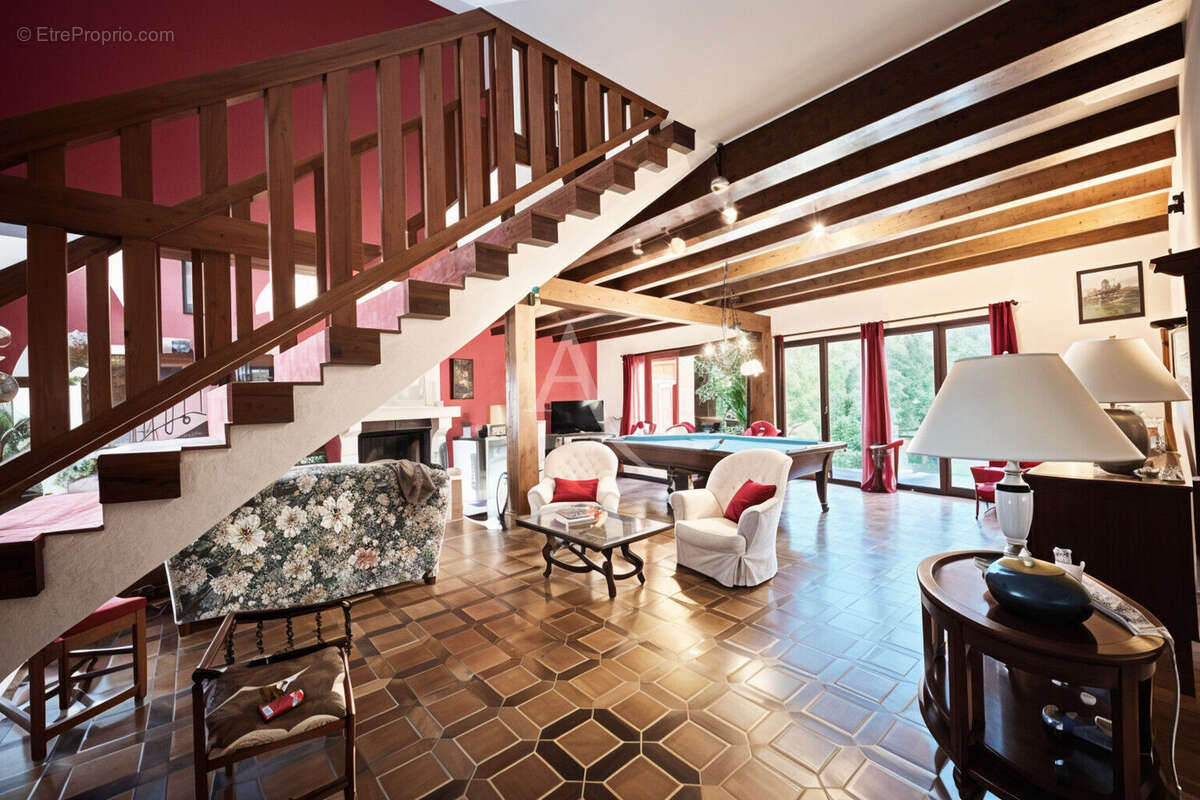 Maison à SERRIS