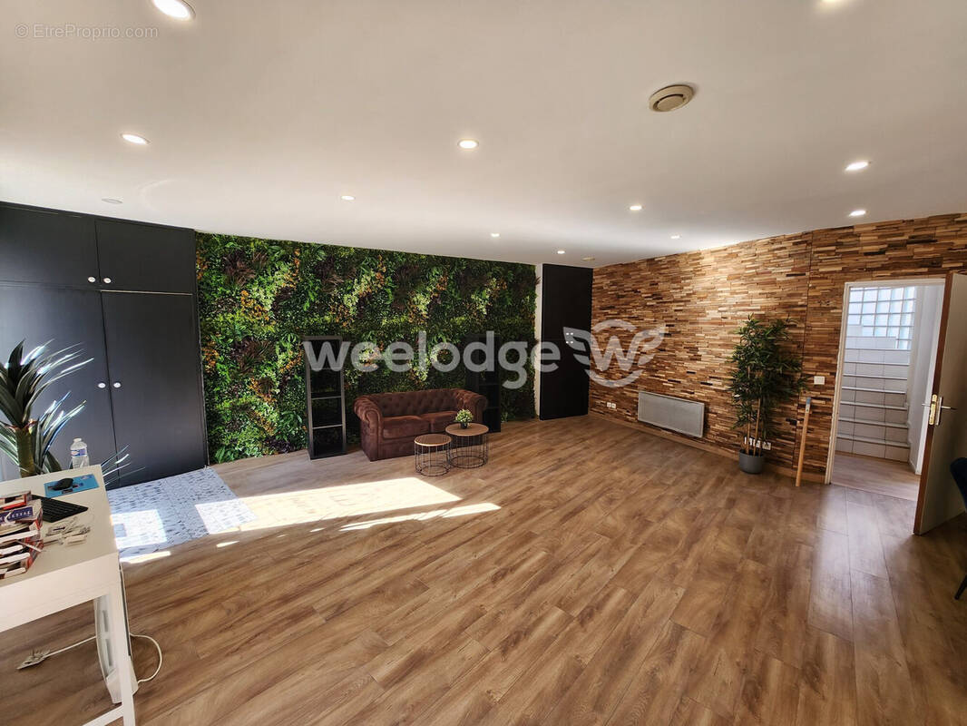 Commerce à CONFLANS-SAINTE-HONORINE