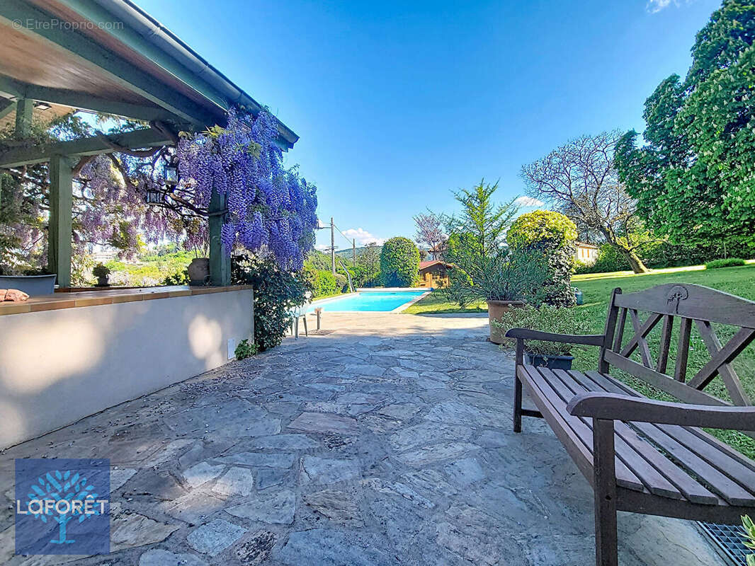 Maison Saint Martin La Plaine 10 pièces 241.54 m2 - photo 3