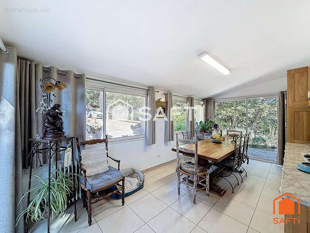 Photo 6 - Maison à REGUSSE