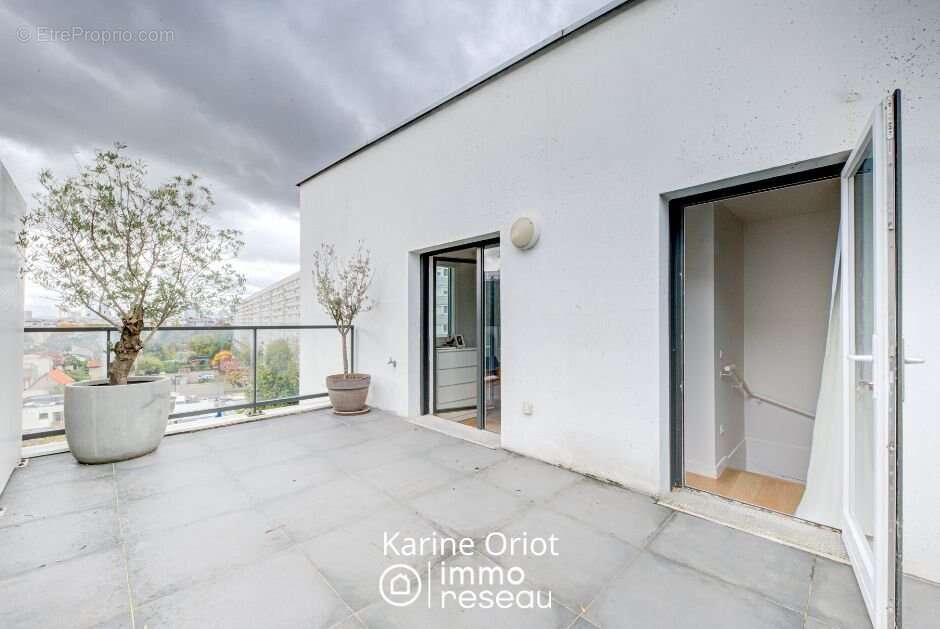 Appartement à GENNEVILLIERS