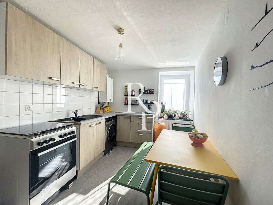 Appartement à CRAPONNE