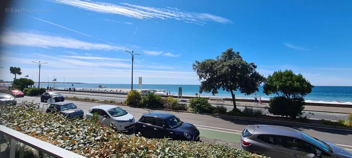 La baule, spacieux t2 traversant avec terrasse face mer - photo 10