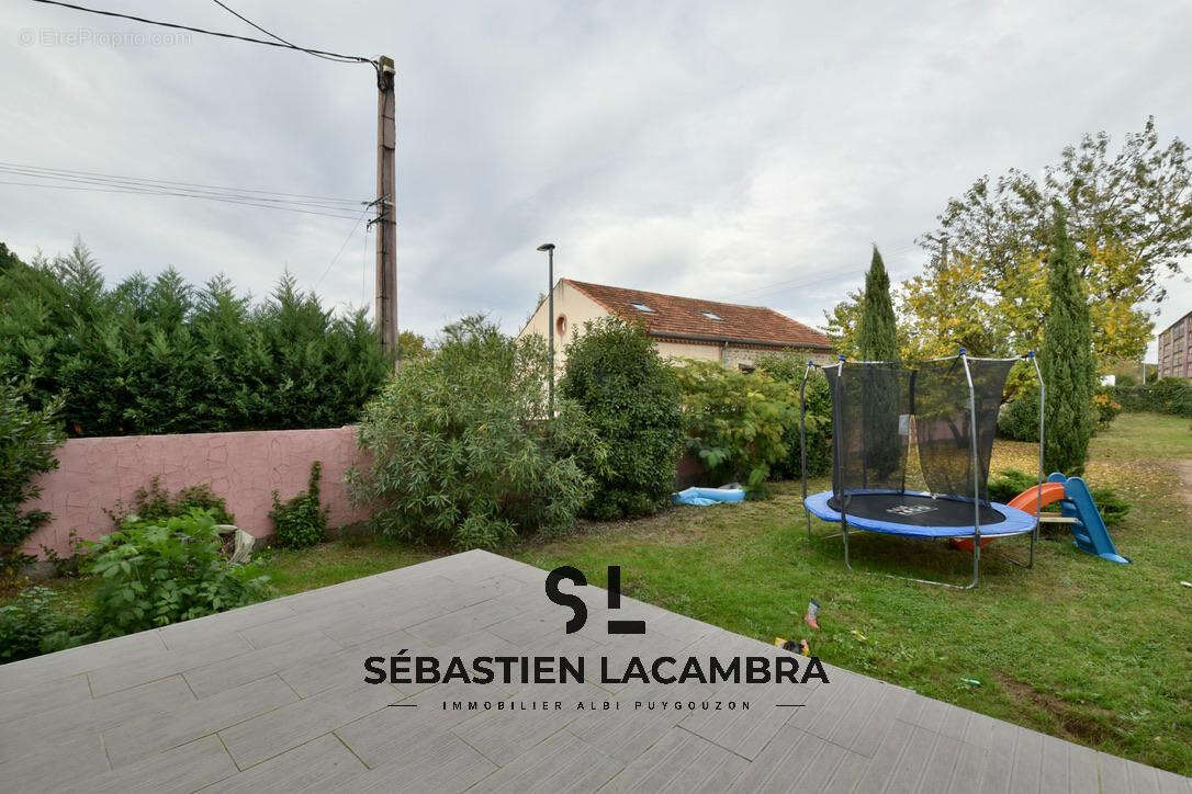 Maison à SAINT-JUERY