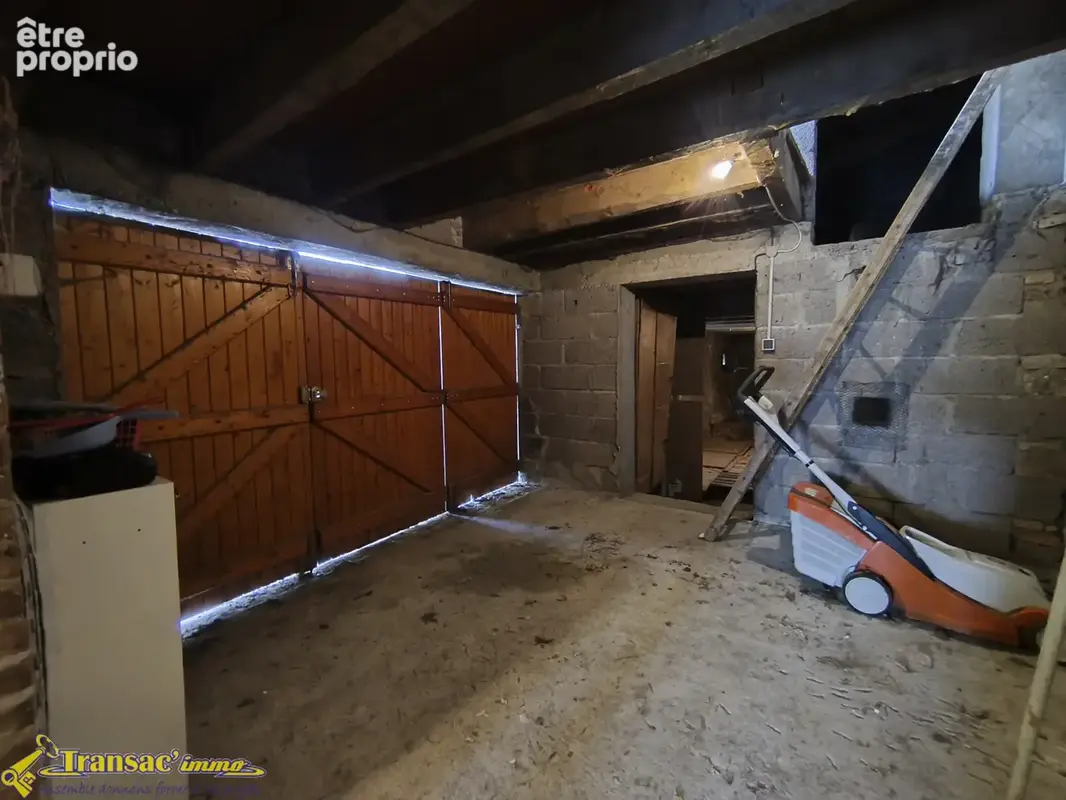 À Lezoux, maison type F5 avec terrain et dépendance attenante. - photo 11