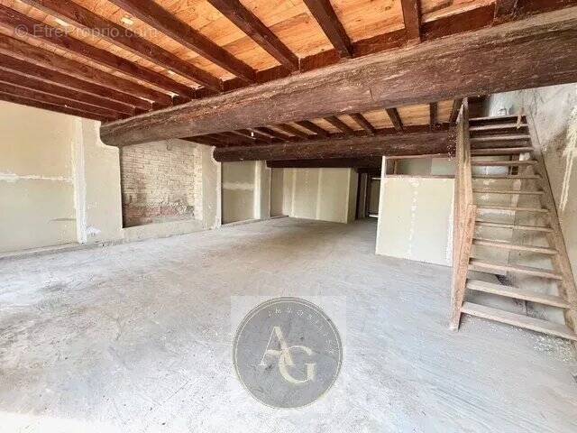 Maison avec garages à Castelnaudary avec vue Pyrénées et montagne noire - photo 4