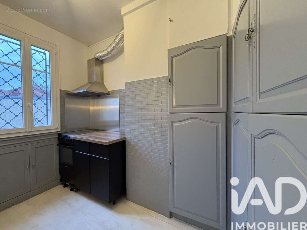 Photo 6 - Appartement à RUEIL-MALMAISON