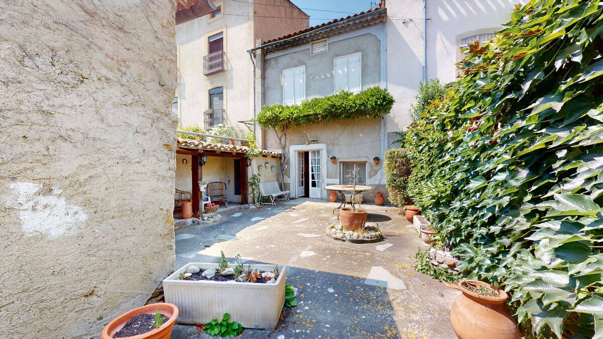 Maison à PIEUSSE