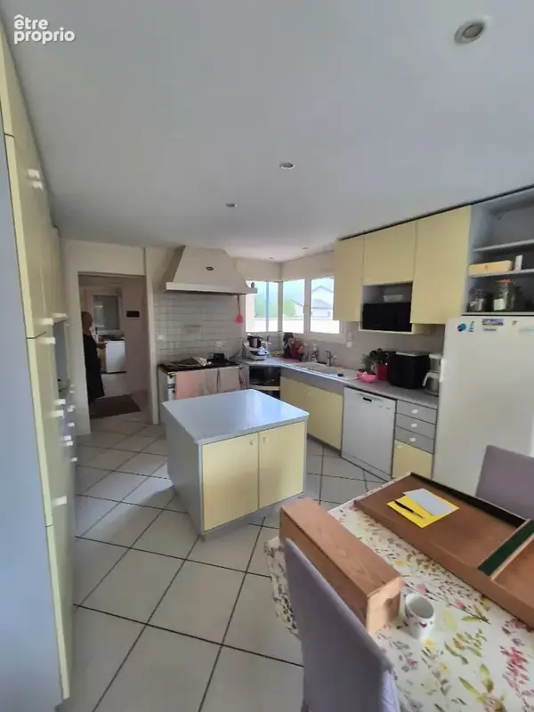 Maison Saint Denis Les Bourg  : 175 m2 - photo 4