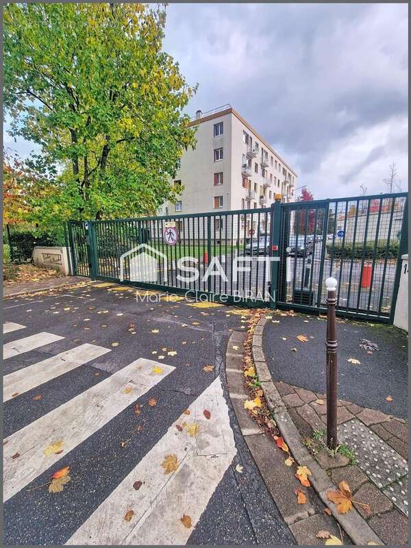 Photo 9 - Appartement à LE PLESSIS-TREVISE