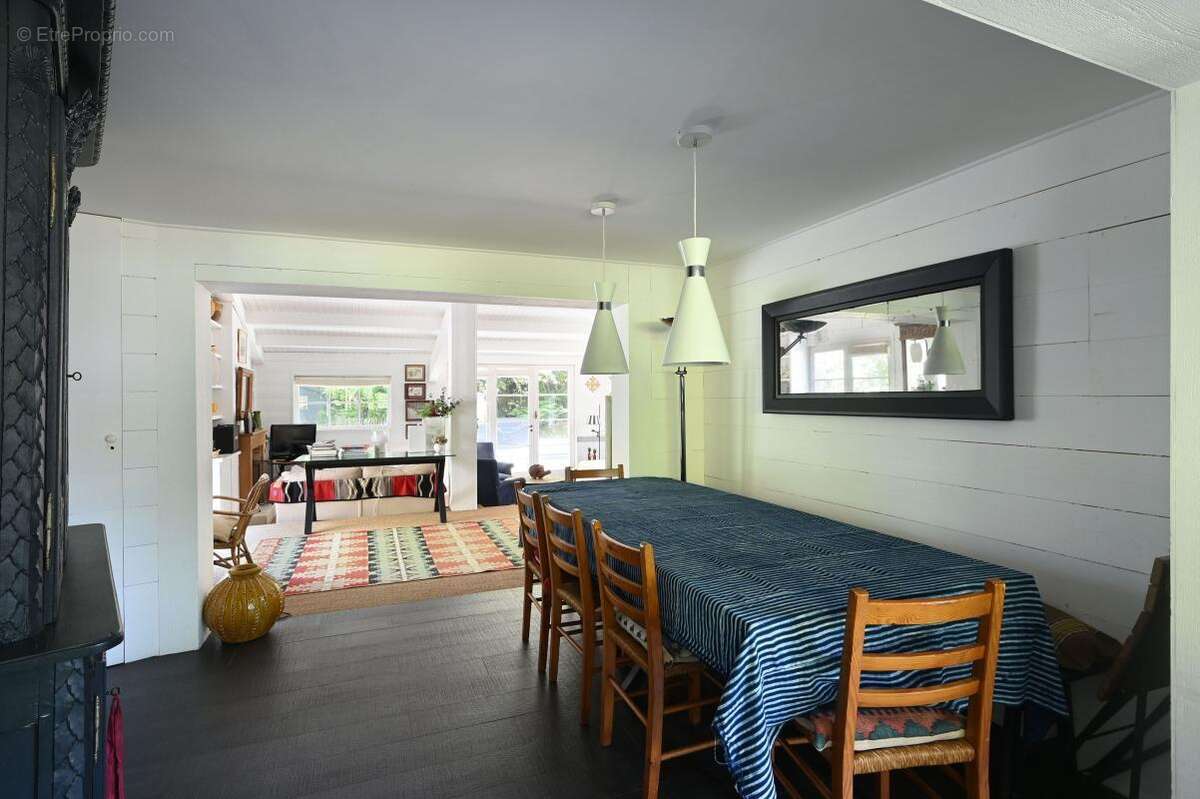 Maison à LES PORTES-EN-RE