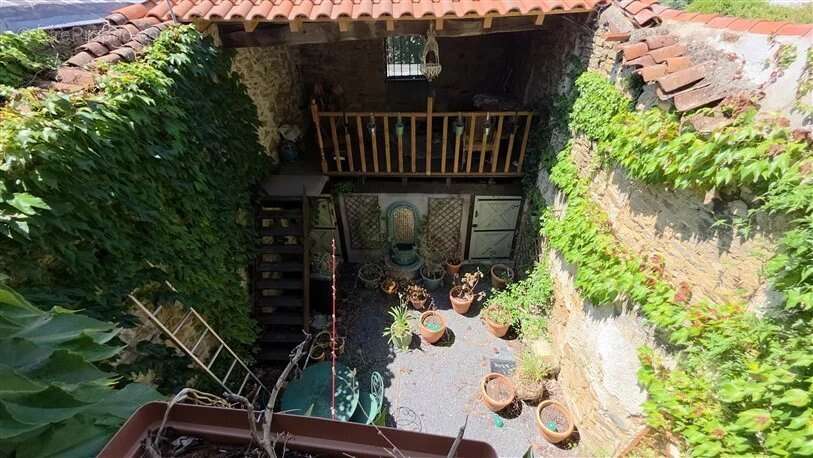 À vendre : maison de 2 chambres avec cour enchantée à Bellac (87) - photo 7