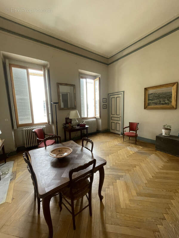 Appartement à NIMES