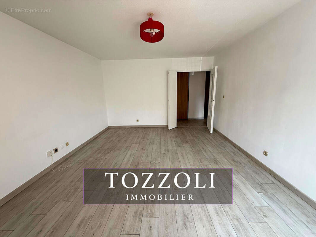 Appartement à SAINT-QUENTIN-FALLAVIER