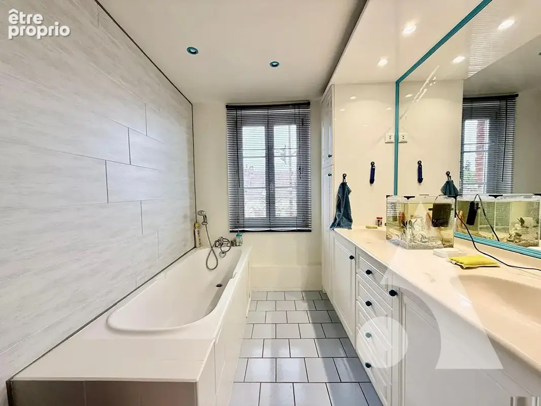 Maison  ancienne de 195 m² 4 chbres avec dépendance et jardin - photo 13