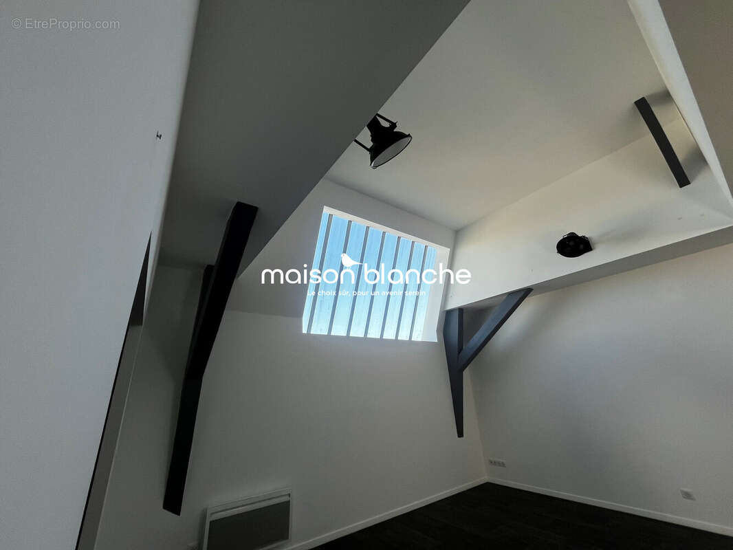 Appartement 82 m² à Saumur  - photo 2