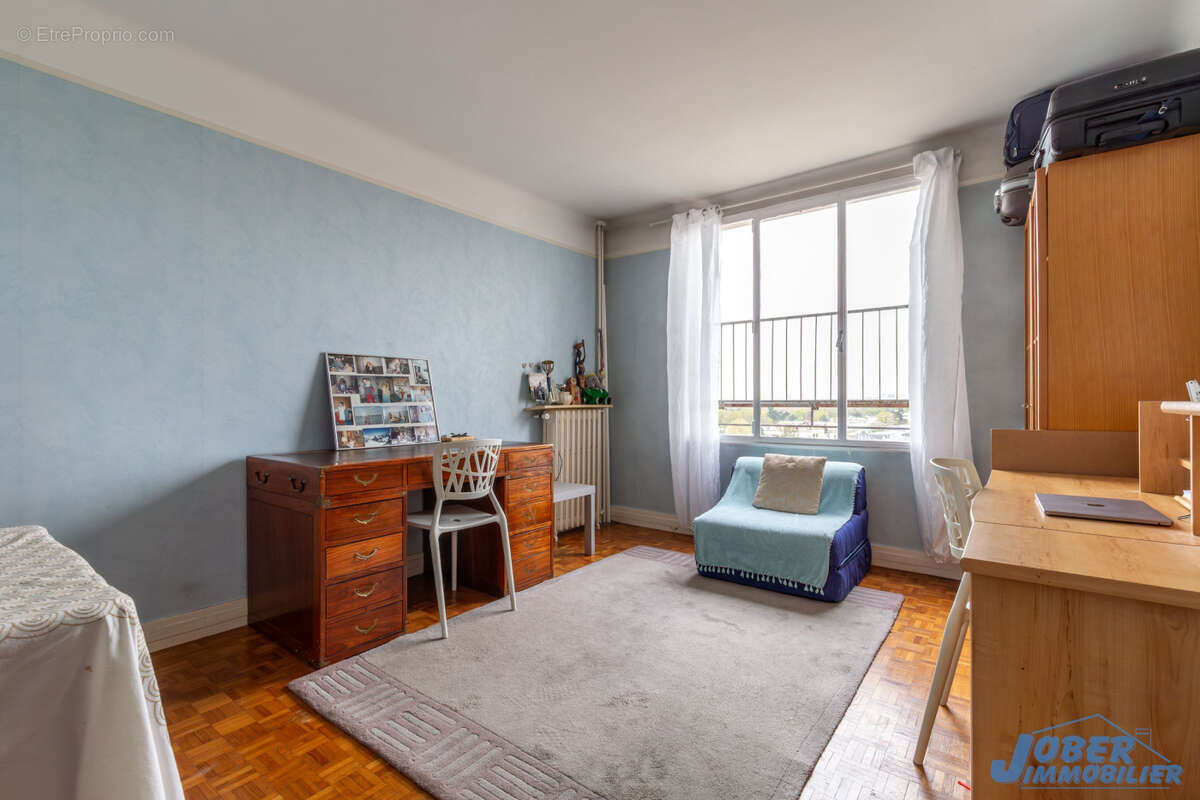 Appartement à NOGENT-SUR-MARNE