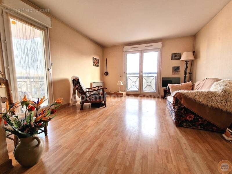 Appartement à ARPAJON