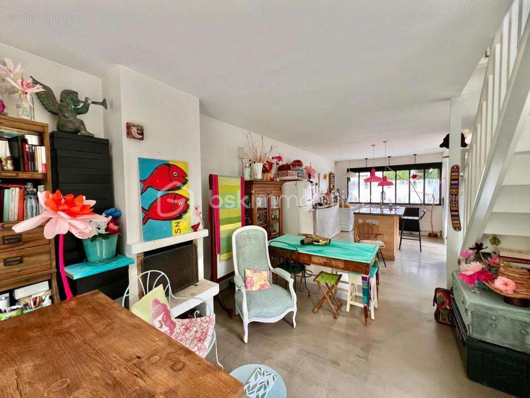 Maison de 70 m2 avec jardin - VAUCRESSON - photo 2