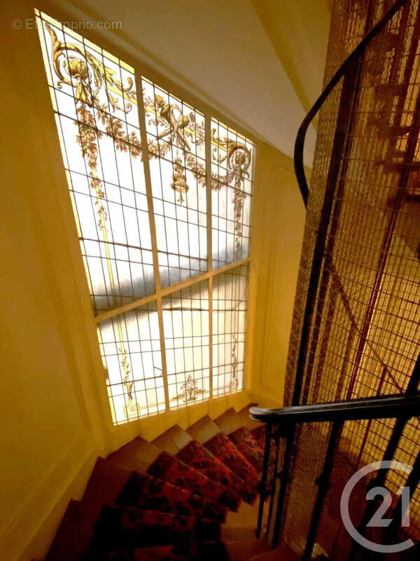 Appartement à NEUILLY-SUR-SEINE