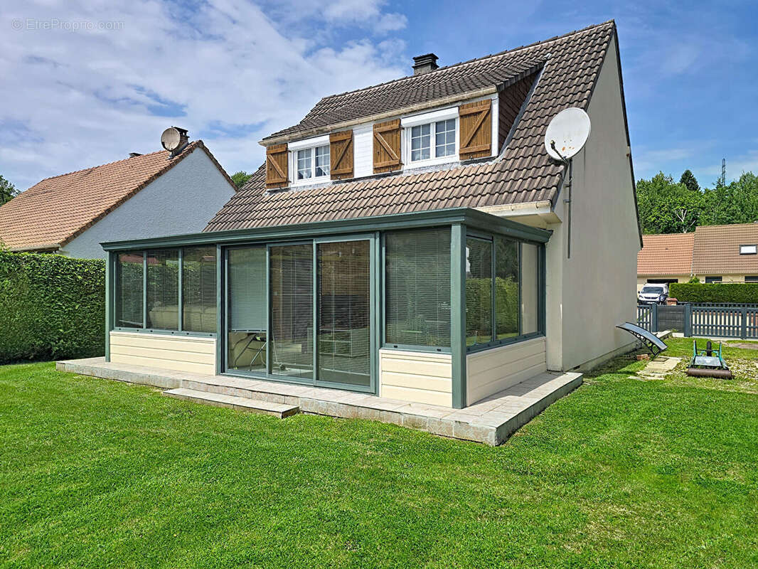 Maison à MALAUNAY