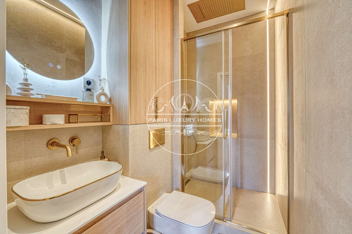 Appartement à PARIS-6E