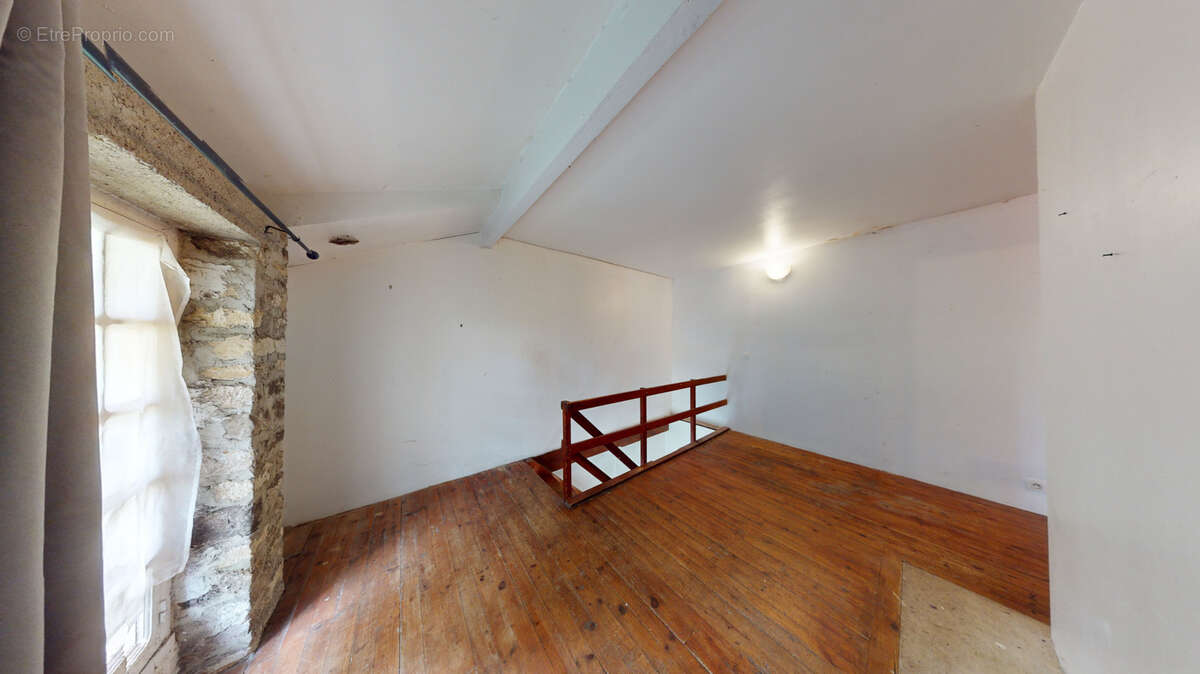 Maison à COLLEVILLE-SUR-MER