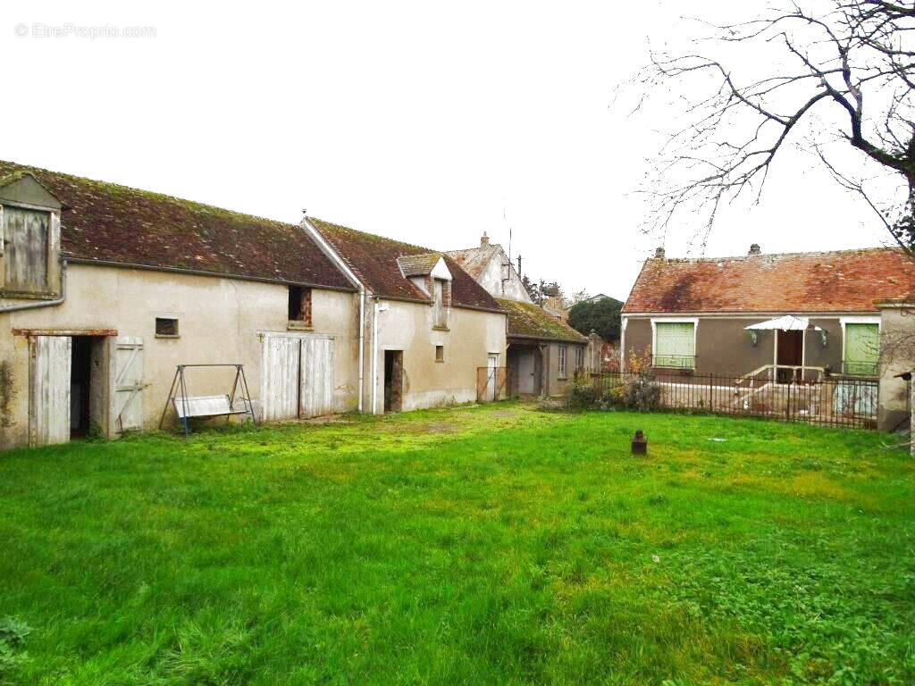 Maison à GARENTREVILLE