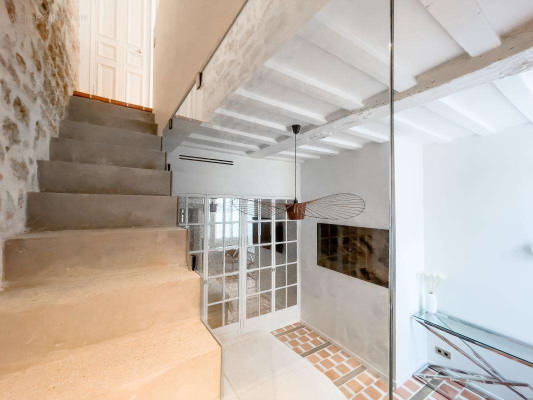 Appartement à PARIS-6E