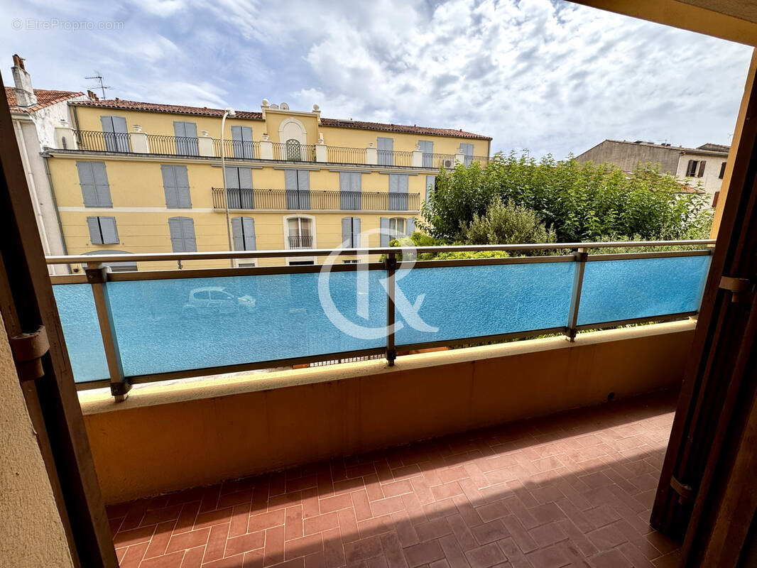 Appartement à HYERES