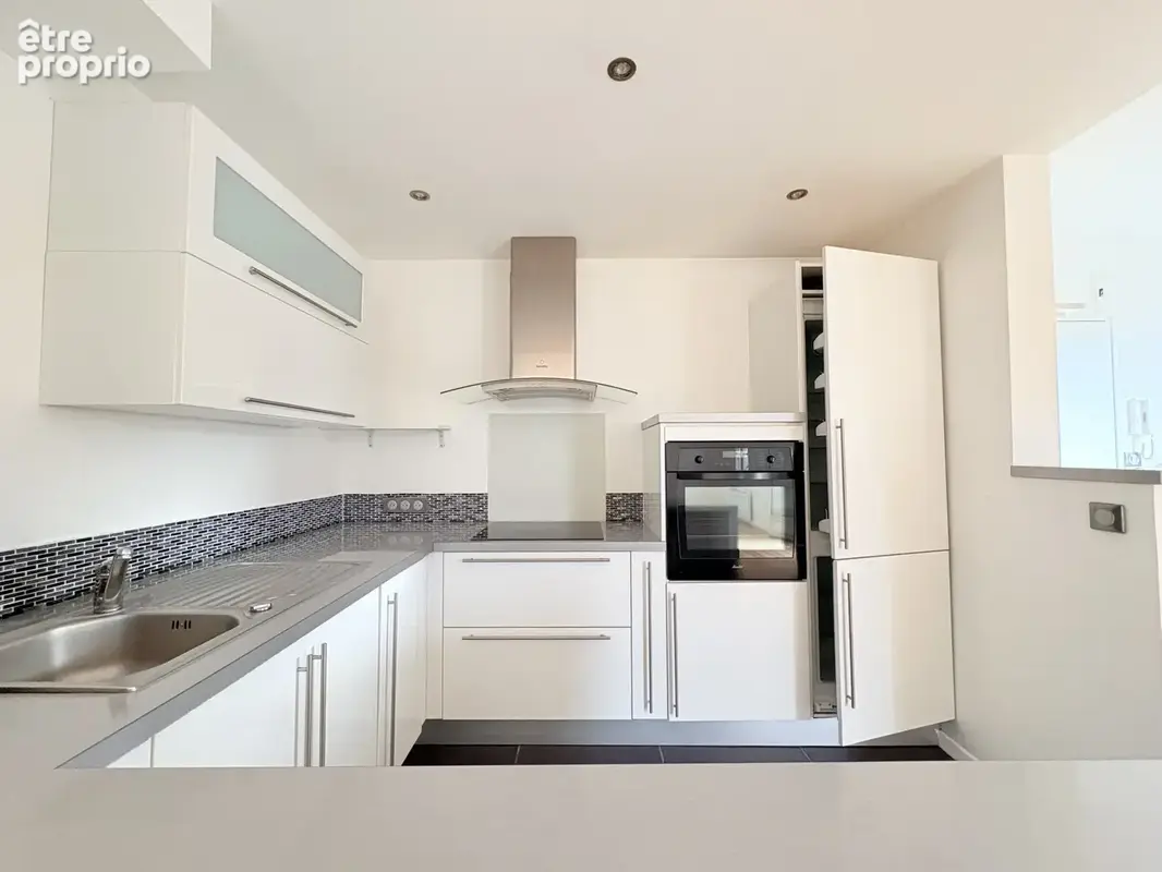Appartement T4 avec balcon, garage et vue dégagée - Bord de Loire - photo 4