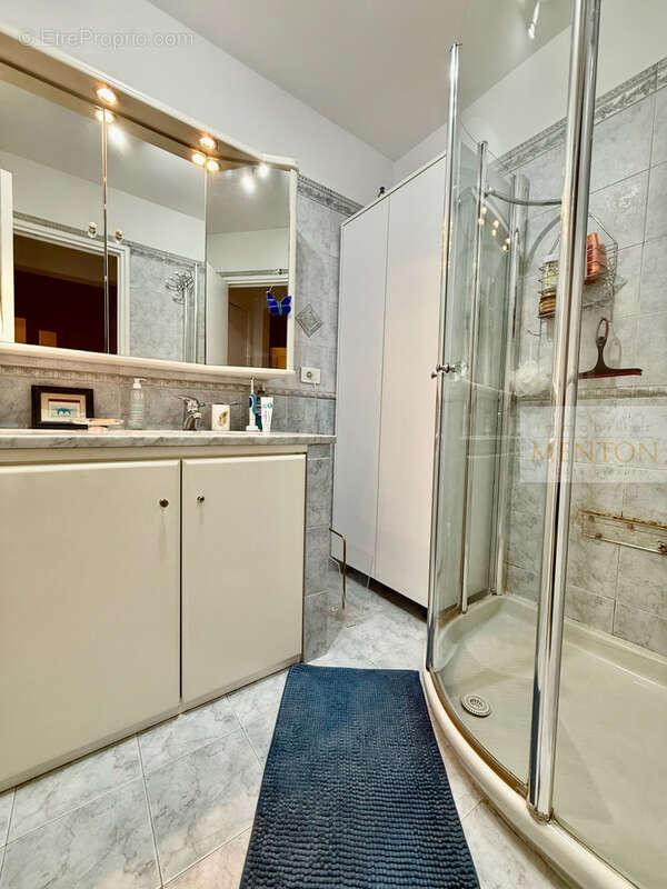 Appartement à MENTON