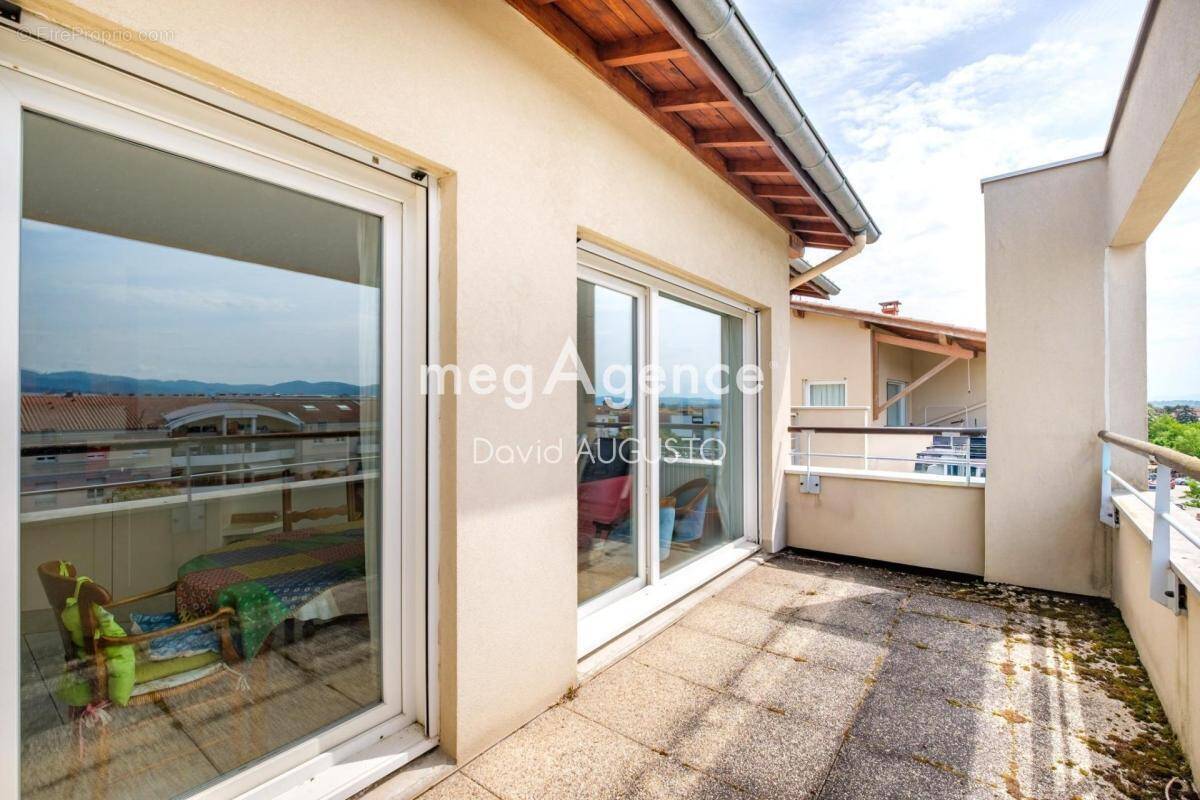 Appartement à CRAPONNE