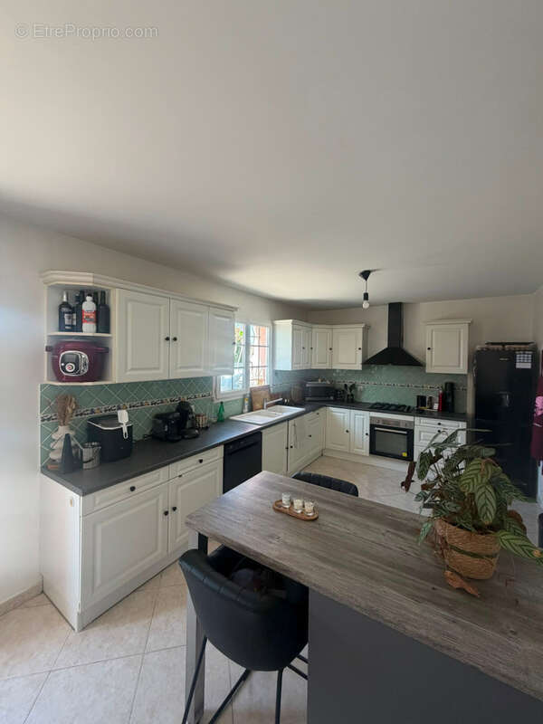 Saint-Sauveur – Élégante maison familiale de 151 m² sur un terrain de 1 600 m² - photo 6