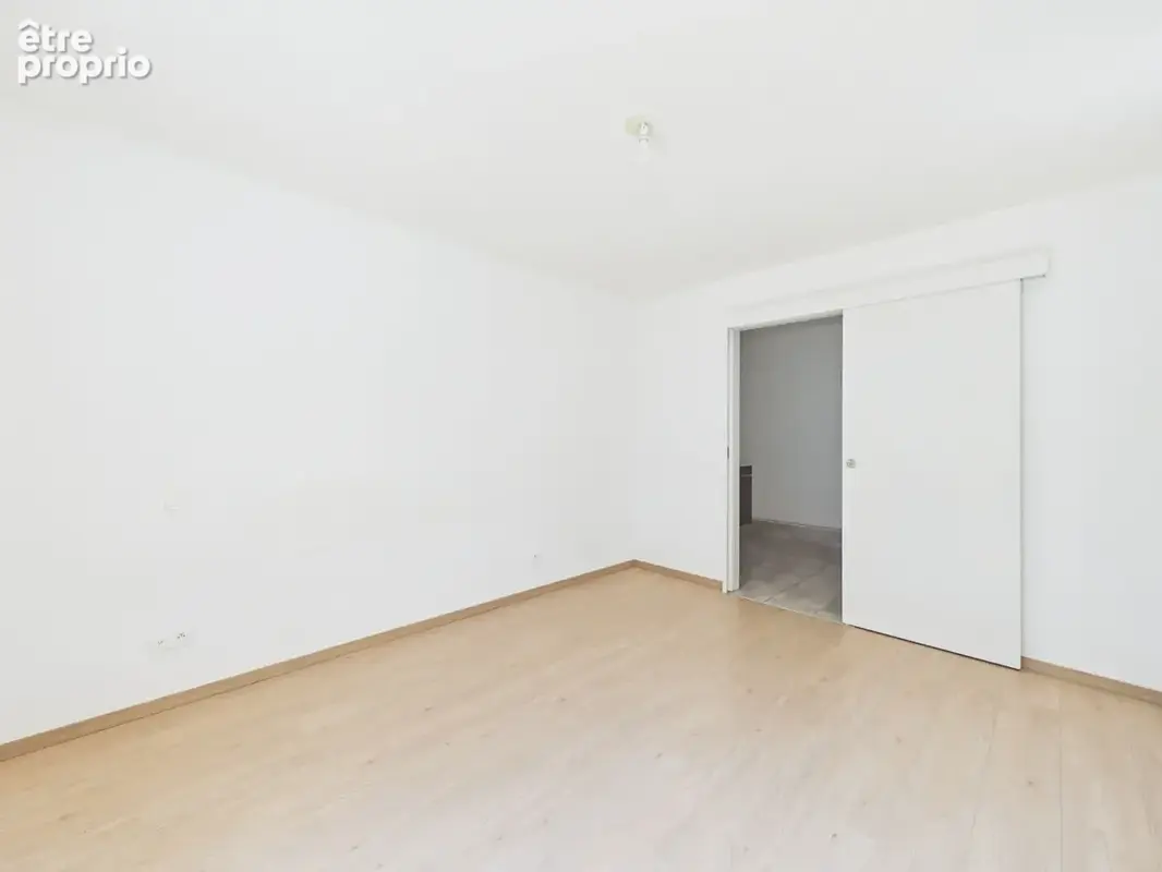 BISCHHEIM - F2 de 37.38 m² à vendre avec garage - photo 7