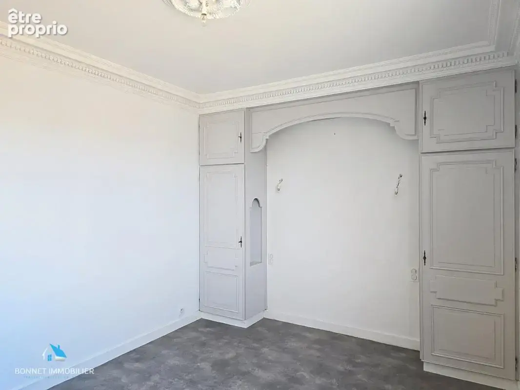 Appartement  de caractère type T3 - 2 chambres - Beaux volumes - photo 13